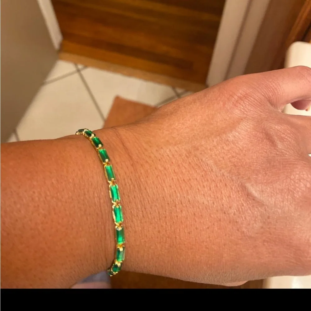 Neiman Marcus 14kt Plated Emerald Green Tennis Bracelet - Picture 2 of 6